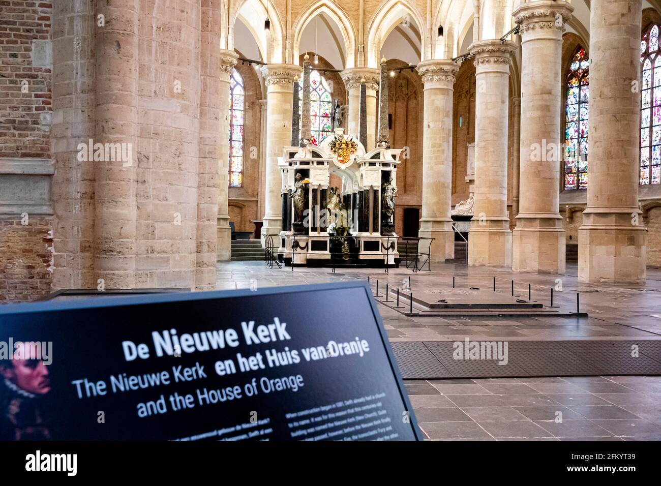 Royal Monument of Willem van Oranje and entrance of the Dutch Royal ...
