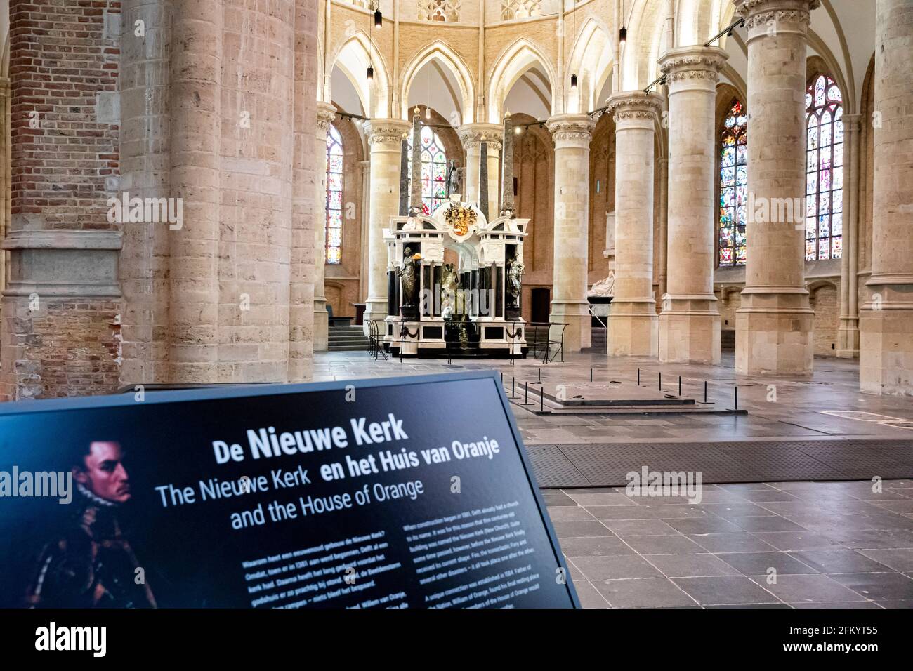 Royal Monument of Willem van Oranje and entrance of the Dutch Royal ...