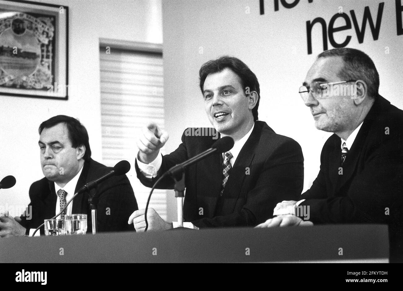 Tony blair labour hi-res stock photography and images - Alamy