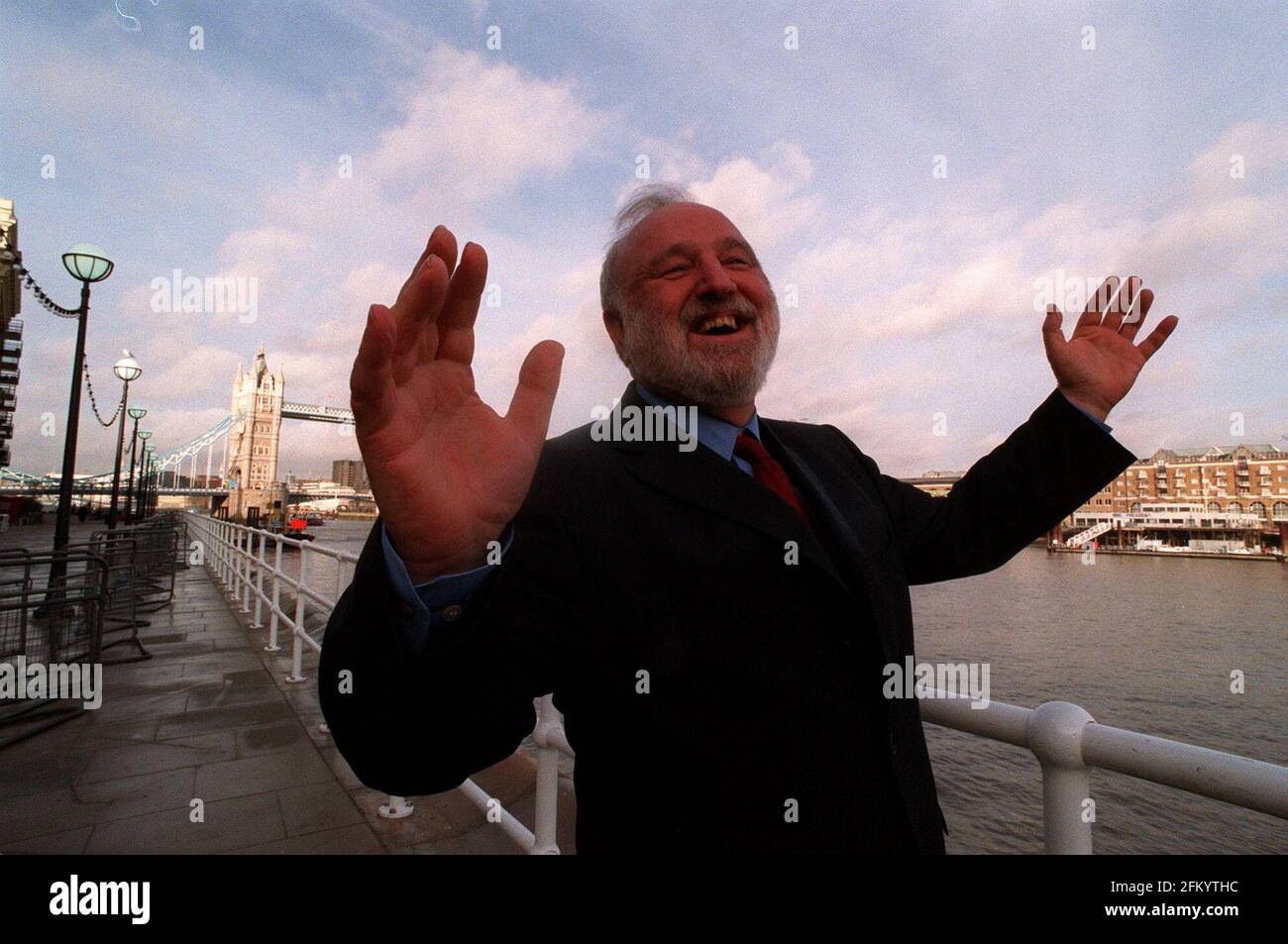 Frank Dobson MP January 2000 Labour Candidate for Mayor of London Stock Photo