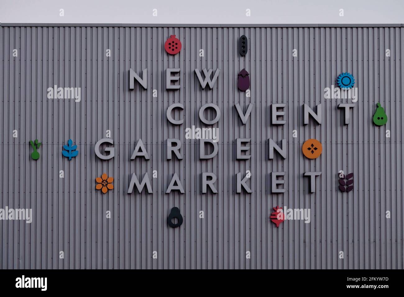 Sign for New Covent GardenMarket in Nine Elms, is London's largest wholesale flower, fruit and vegetable market in the UK. Stock Photo