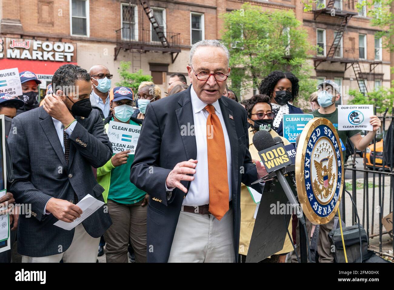 https://c8.alamy.com/comp/2FM00HX/new-york-united-states-04th-may-2021-senate-majority-leader-charles-schumer-pushes-plan-to-transform-public-transportation-with-green-buses-at-tuskegee-airmen-bus-depot-senator-pushes-a-new-plan-called-clean-transit-for-america-to-replace-diesel-spewing-fleet-buses-with-zero-emission-electric-or-hydrogen-buses-this-plan-is-a-part-of-president-bidens-american-jobs-plan-senator-stated-that-70000-mass-transit-buses-across-the-country-need-to-be-replaced-photo-by-lev-radinpacific-press-credit-pacific-press-media-production-corpalamy-live-news-2FM00HX.jpg