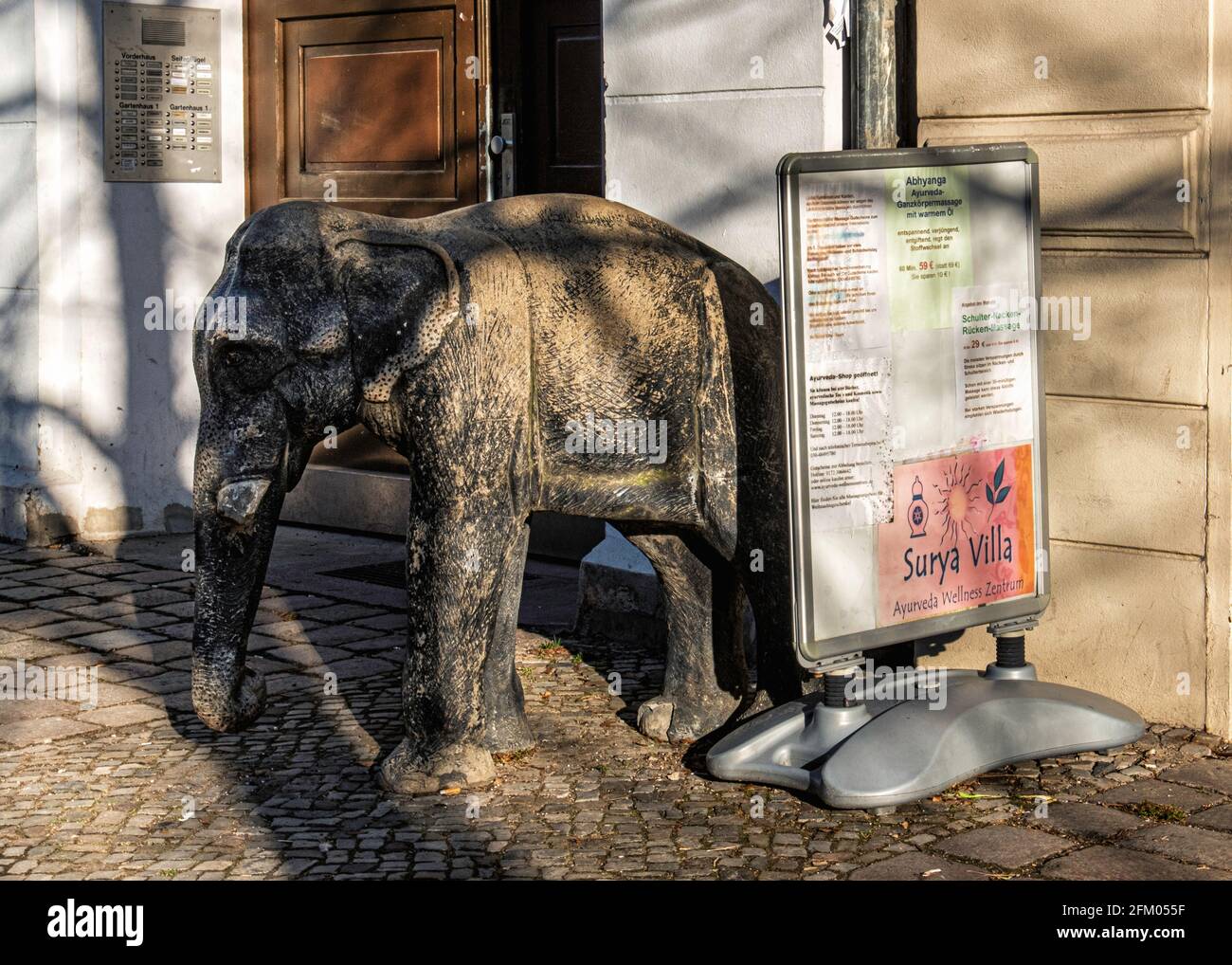 SriLankan SURYA VILLA ayurveda wellness centre Rykestrasse 3