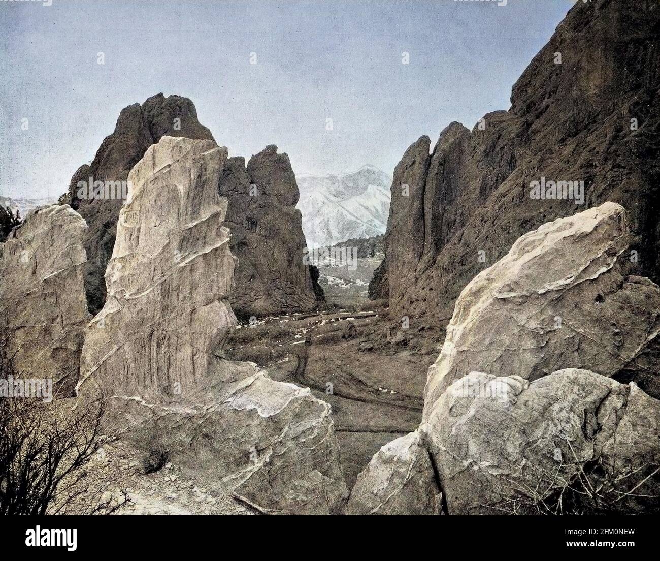 United States of America, landscape at Utah Pass, the Garden of the Gods at the foot of Mount Pikes Peak near Colorado Springs  /  Vereinigte Staaten von Amerika, Landschaft am Utah Pass, dem Garten der Götter am Fuße des Mount Pikes Peak bei Colorado Springs, ca 1880, historical, digital improved reproduction of an original from the 19th century / digitale Reproduktion einer Originalvorlage aus dem 19. Jahrhundert, Originaldatum nicht bekannt Stock Photo