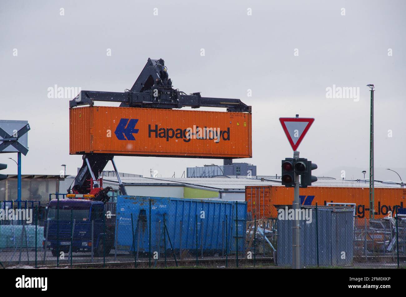 Hapag lloyd logo hi-res stock photography and images - Alamy