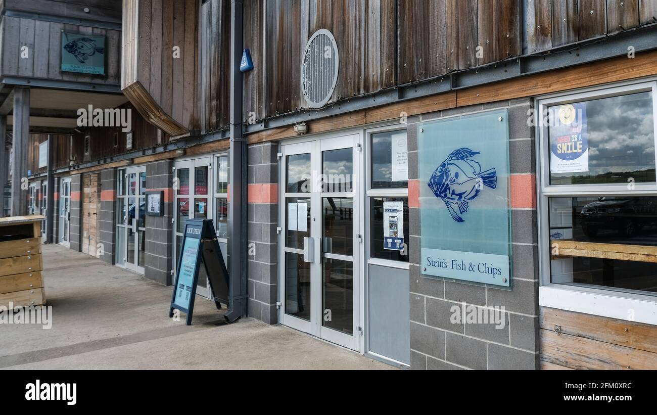 Rick stein fish chips hi-res stock photography and images - Alamy
