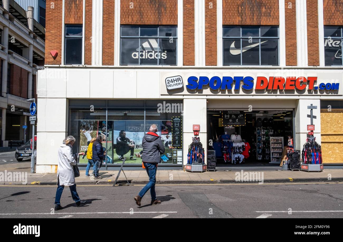 Sports direct store uk hi-res stock photography and images - Alamy