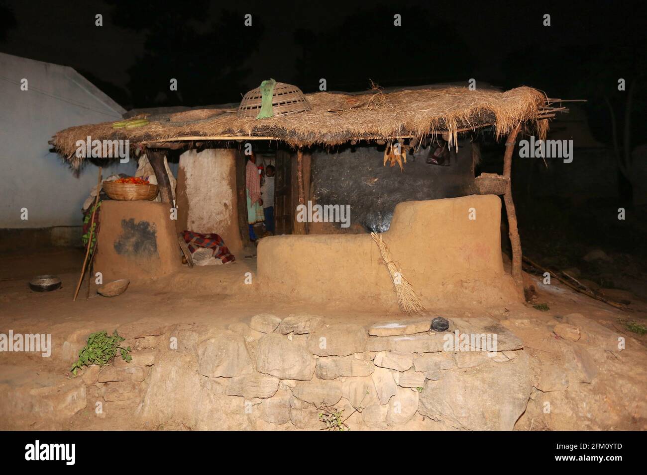 Village hut india hi-res stock photography and images - Alamy