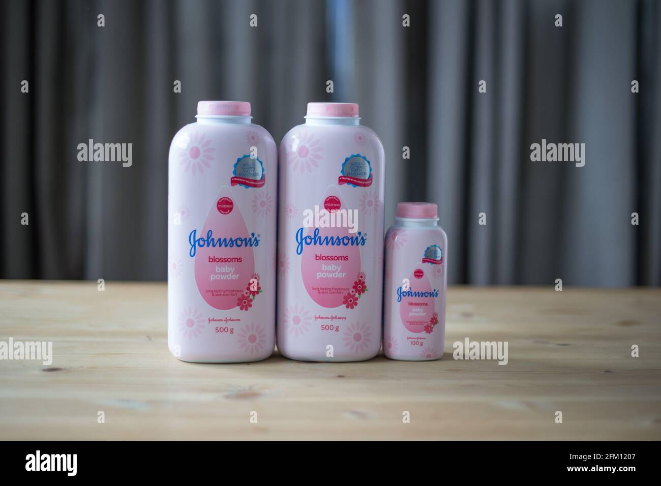 https://www.alamy.com/licenses-and-pricing/?v=1