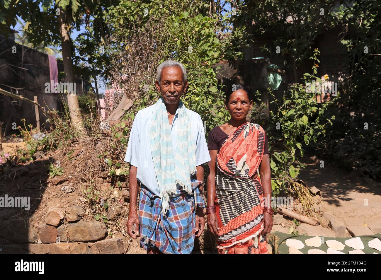 Jatapu tribal couple at Katragada village, Srikakulam District, Andhra Pradesh, India Stock Photo