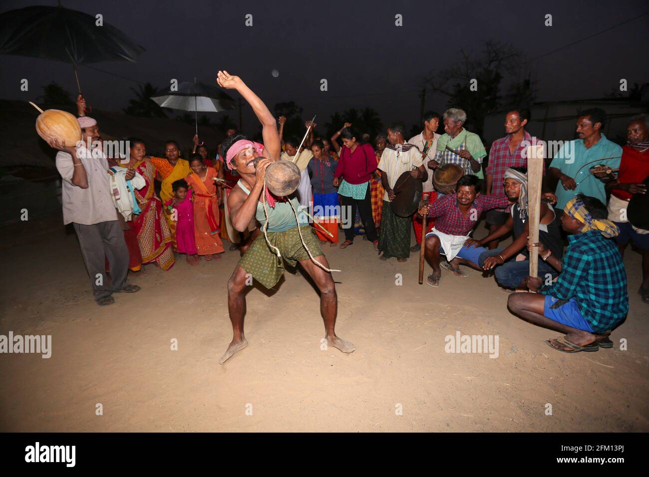 Traditional Thongseng Dance of KONDA SAVARA TRIBE at Nallaraiguda Village, Srikakulam District, Andhra Pradesh, India Stock Photo