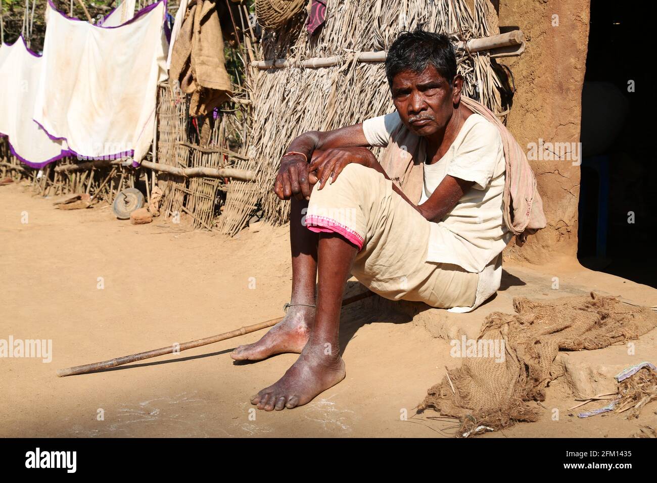 KAPU SAVARA TRIBE - Old Man - Chavitisidi Village - Srikakulam District - Andhra Pradesh, India Stock Photo