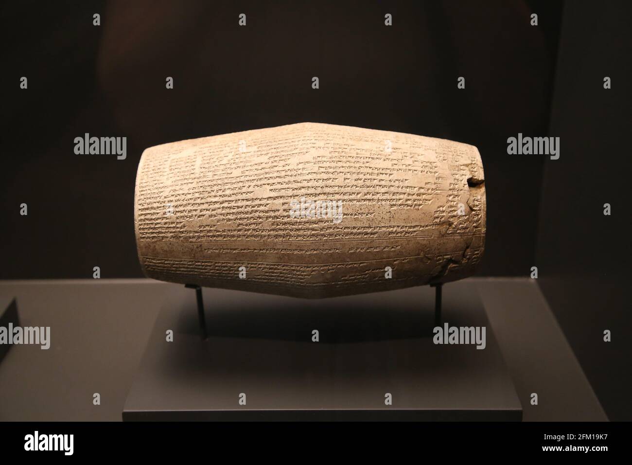 Library of Ashurbanipal. Cylindrical clay prism of king Sennacherib. Neo-Assyrian. 704BC-681BC. Nineveh. Iraq. British Museum. London. Stock Photo