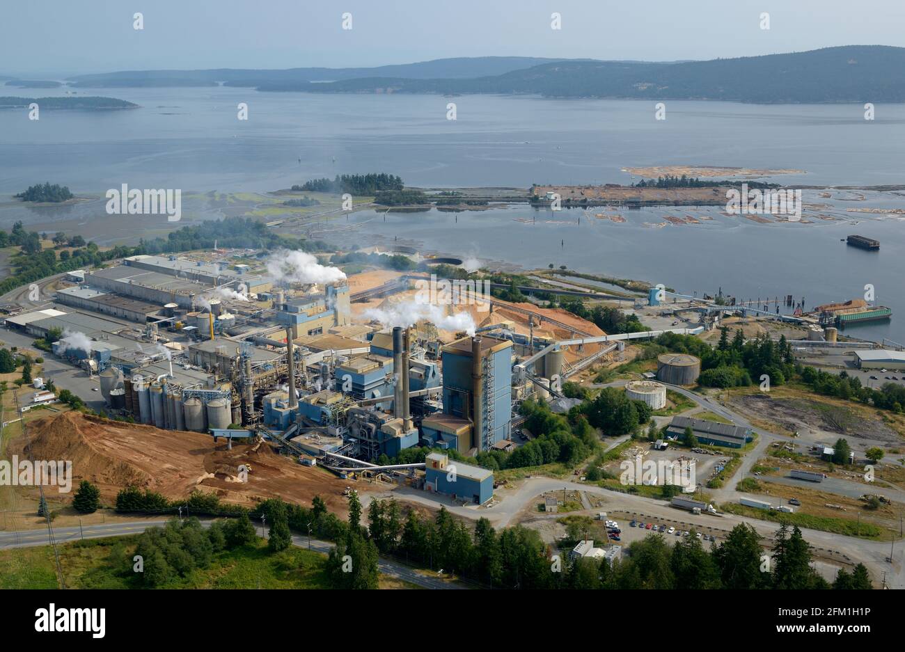 Aerial of pulp and paper mill hires stock photography and images Alamy