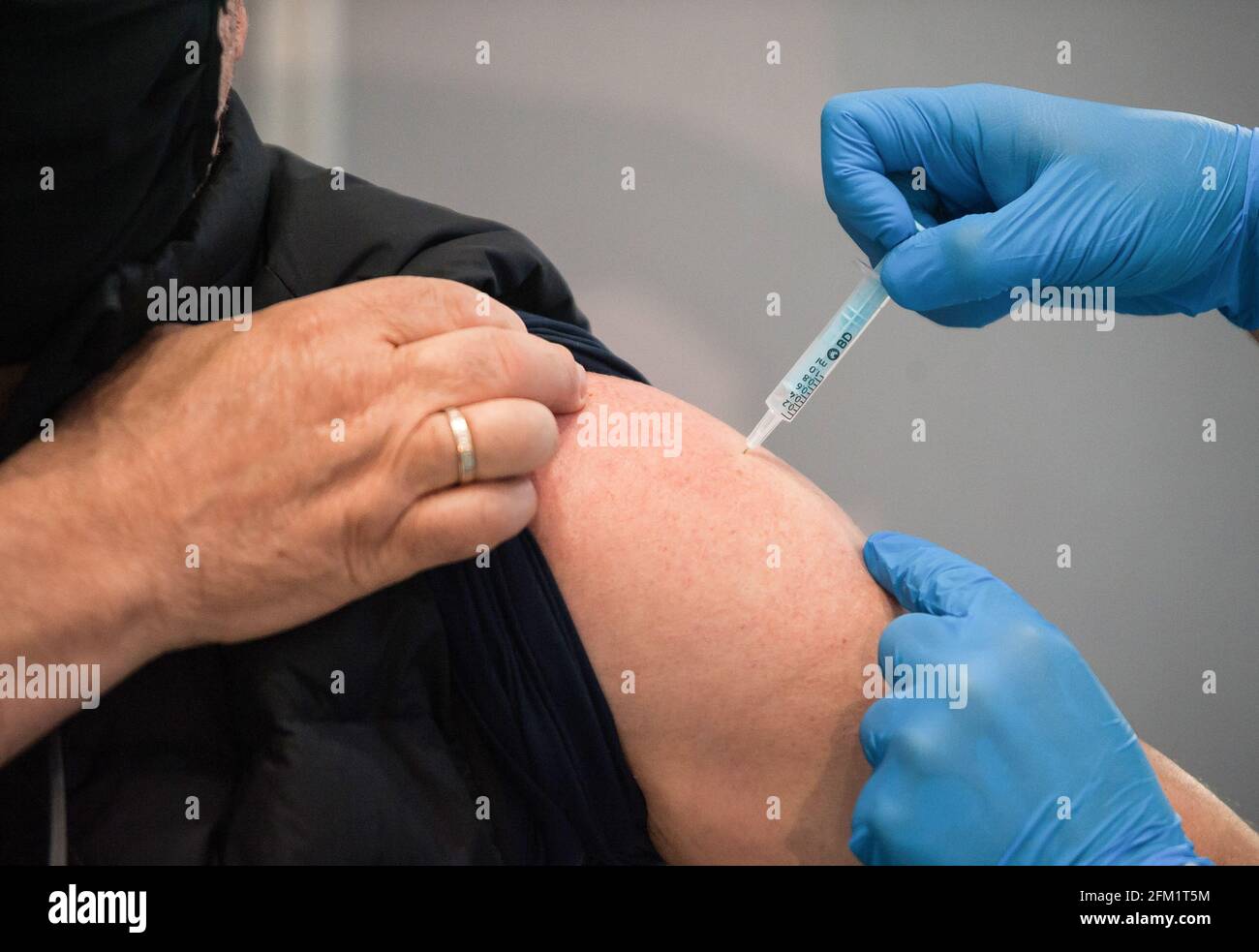Malaga Spain 5th May 21 Malaga Spain 05th May 21 A Man Is Being Vaccinated By A Health Worker Inside A Cubicle During A Massive Vaccination At Fair And Congresses Palace Health Malaga Spain 5th May 21 Malaga Spain 05th May 21 A Man Is Being Vaccinated By A Health Worker Inside A Cubicle During A Massive Vaccination At Fair And Congresses Palace Health
