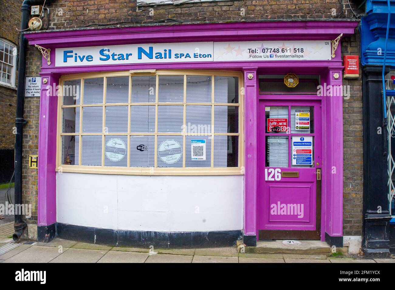 Five star nails hi-res stock photography and images - Alamy Five star nails hi-res stock photography and images - Alamy