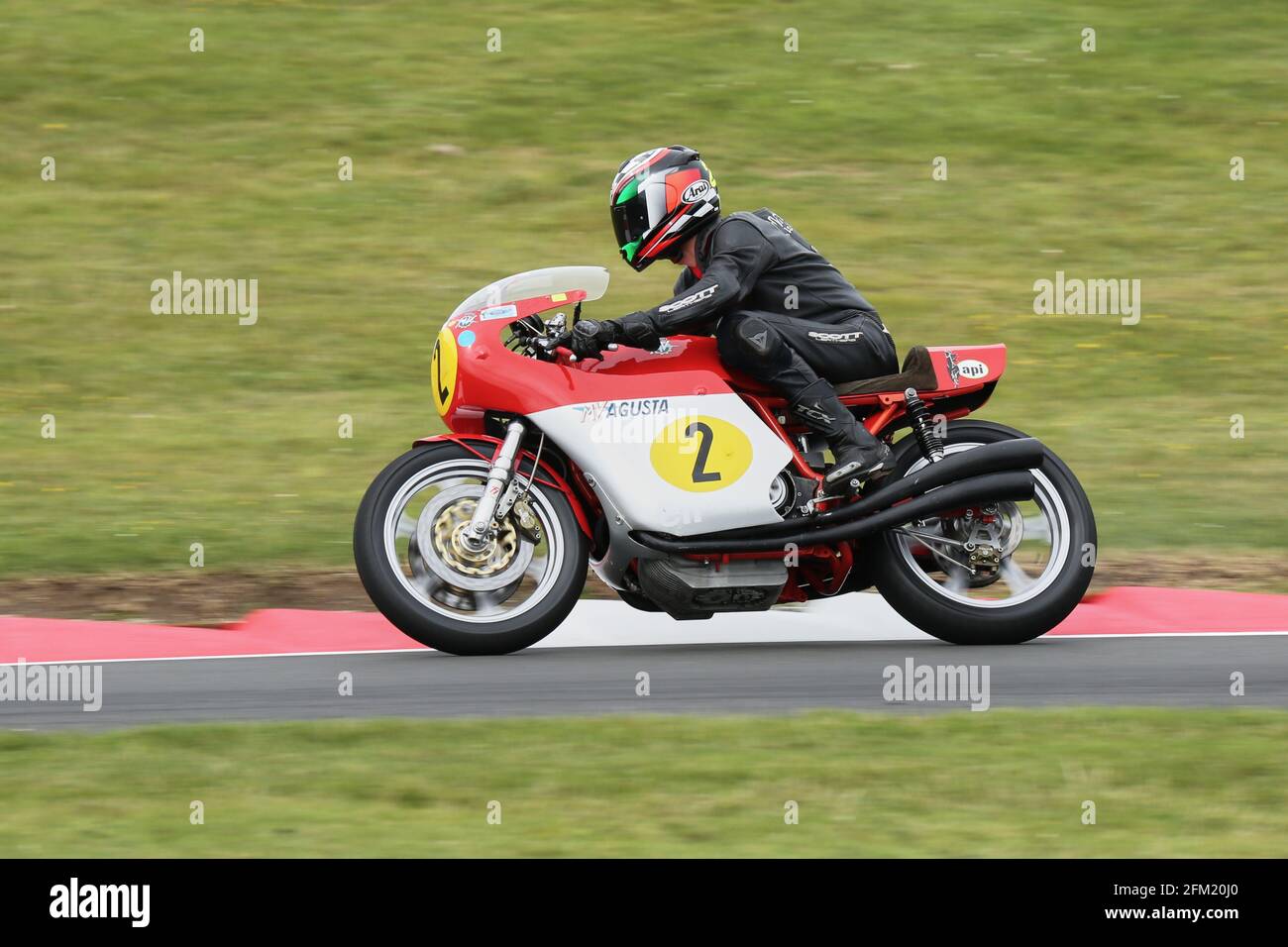 Approaching The Gooseneck on a 500cc MV Agusta 4 at Cadwell Park International Classic in July 2015 Stock Photo