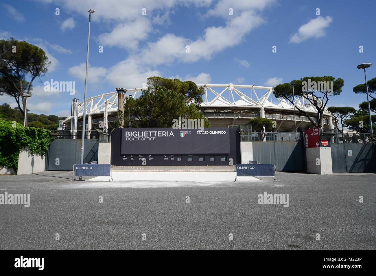 Foto IPP/Roberto Ramaccia Roma 5/05/2021  Stadio Olimpico pre Euro 2020-2021 Nella foto la nuova biglietteria dello stadio olimpico in allestimento pe Stock Photo