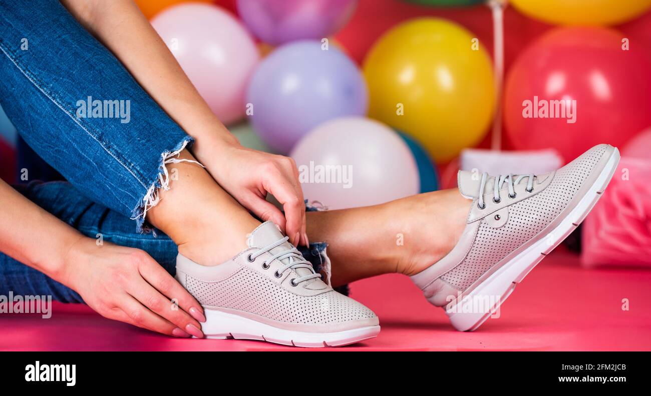 Buy Silver Casual Shoes for Girls by UNITED COLORS OF BENETTON Online |  Ajio.com