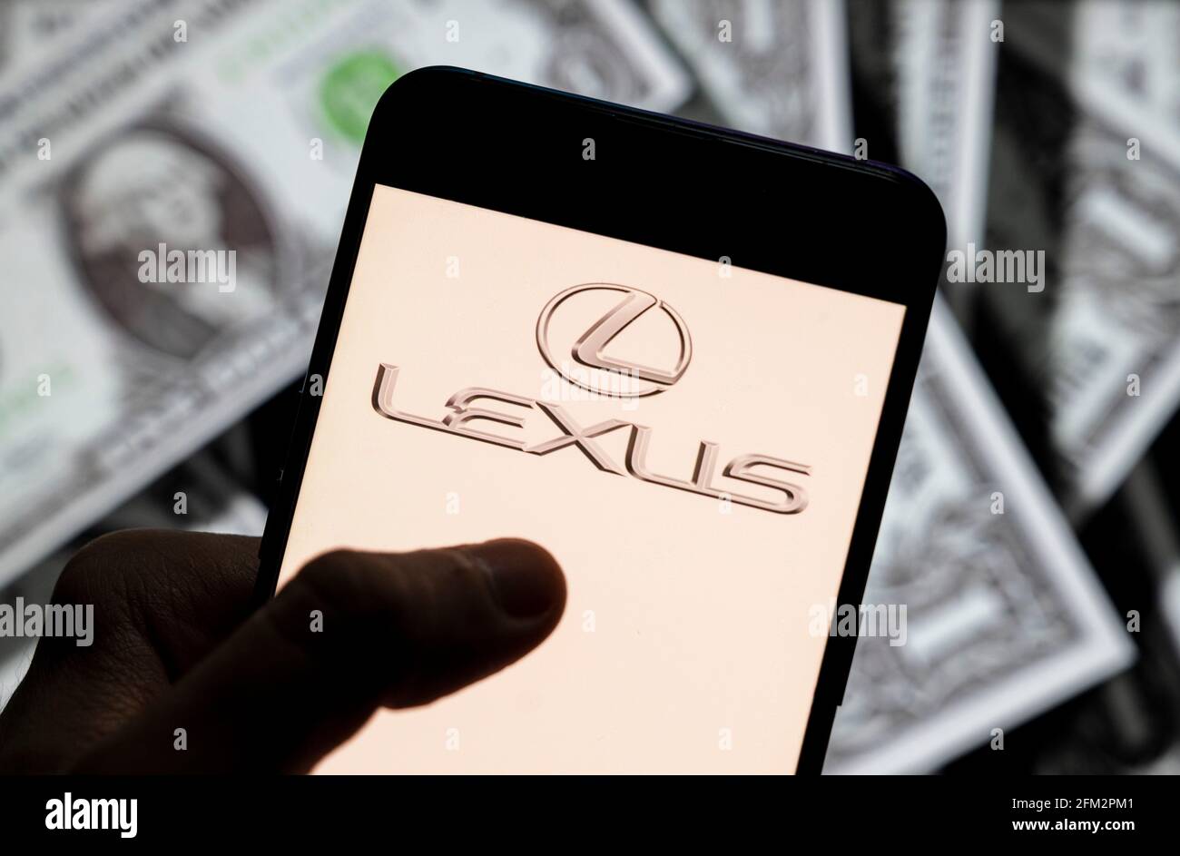 Toyota lexus logo hi-res stock photography and images - Alamy