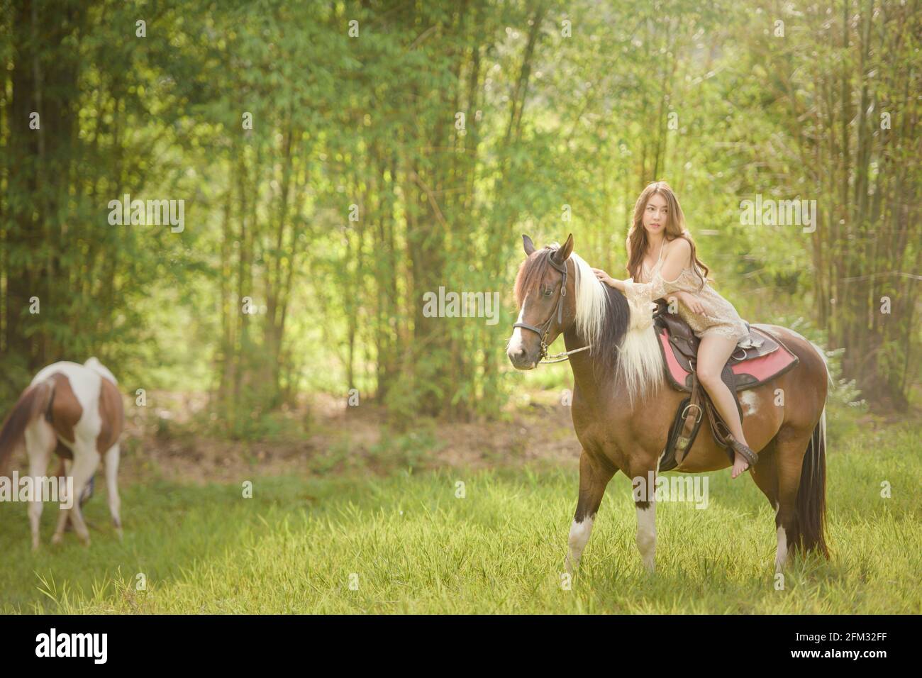 Barefoot cowgirl hires stock photography and images Alamy
