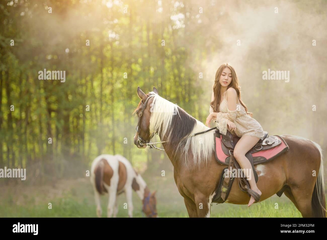 Barefoot cowgirl hires stock photography and images Alamy