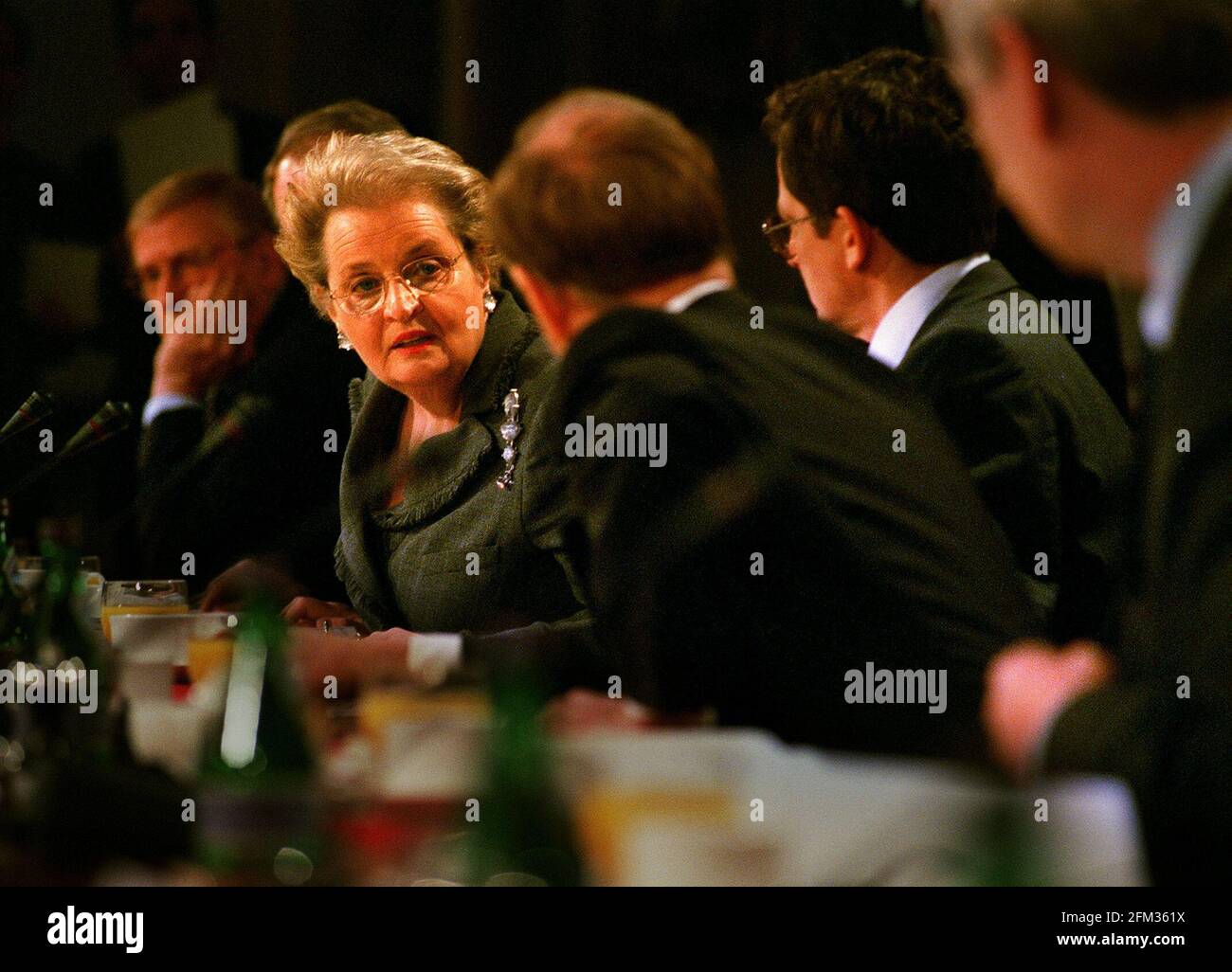 Robin Cook talks to Madeline Albright January 1999 during the Yugoslavia Contact Group meeting in London Stock Photo