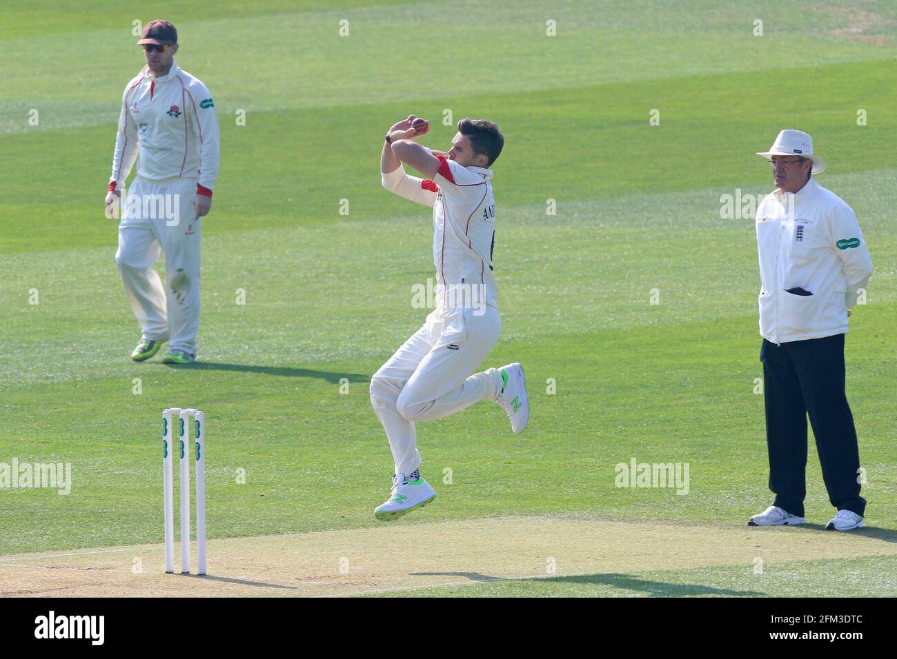 Jimmy Anderson in bowling action for Lancashire during Essex CCC vs Lancashire CCC, Specsavers County Championship Division 1 Cricket at The Cloudfm C Stock Photo
