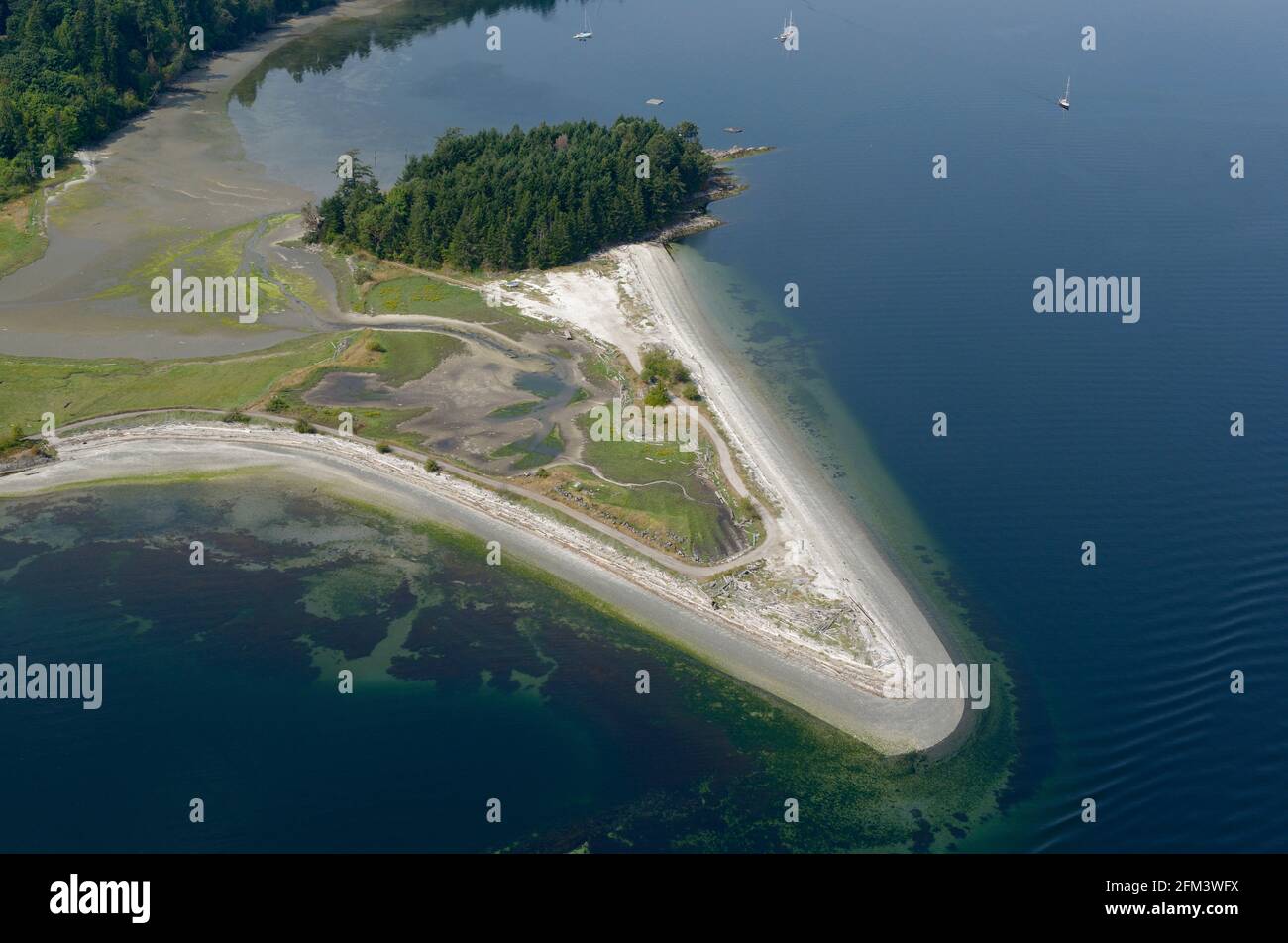 Penelakut hires stock photography and images Alamy