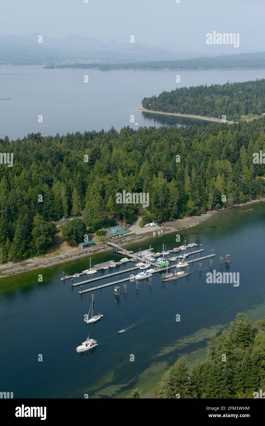 Thetis island marina hires stock photography and images Alamy