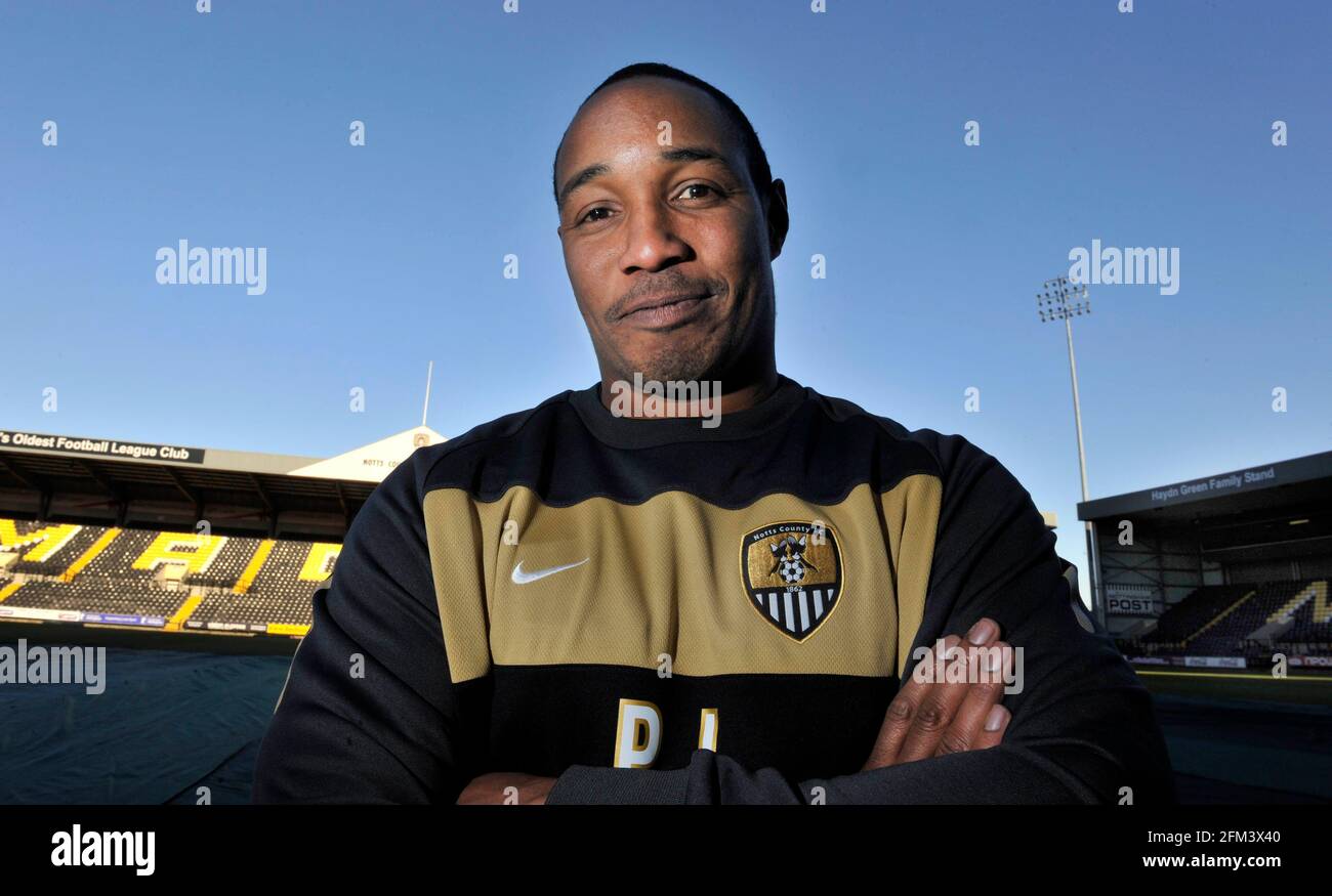PAUL INCE MANAGER OF NOTTS COUNTRY 20/1/2010.  PICTURE DAVID ASHDOWN Stock Photo
