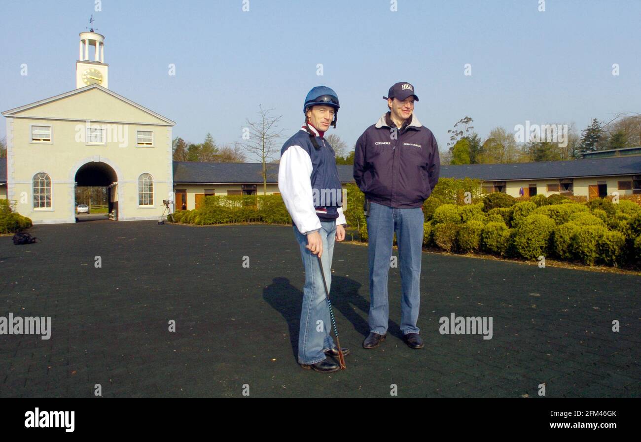 BALLYDOYLE STABLES IN IRELAND. KIEREN FALLON AND AIDAN O'BRIAN.  PICTURE DAVID ASHDOWN Stock Photo