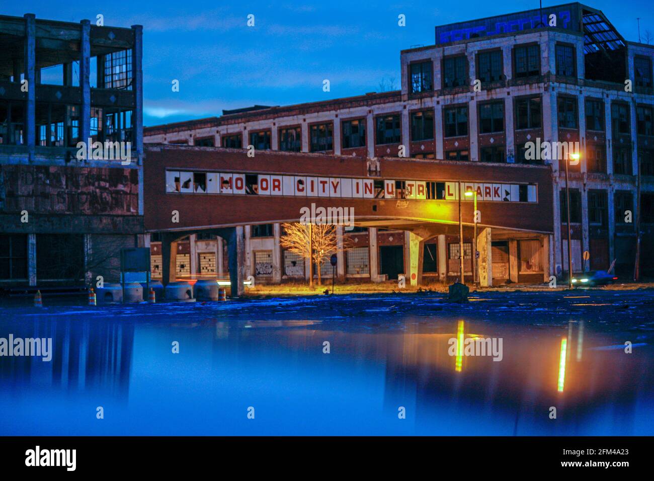 Packard plant hi-res stock photography and images - Alamy