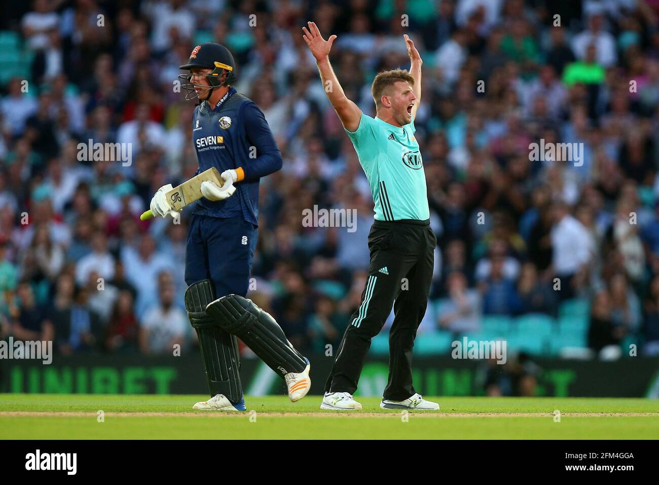 Stuart Meaker The kia oval stuart meaker hi-res stock photography and images - Alamy
