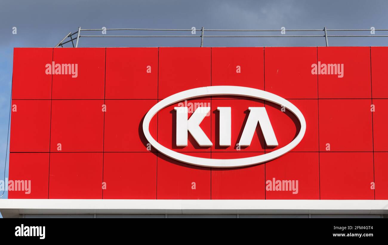Ulyanovsk, Russia - May 22, 2016: KIA sign on building KIA selling and service center. Stock Photo