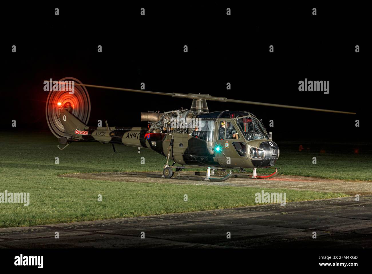 British army helicopter hi-res stock photography and images - Alamy