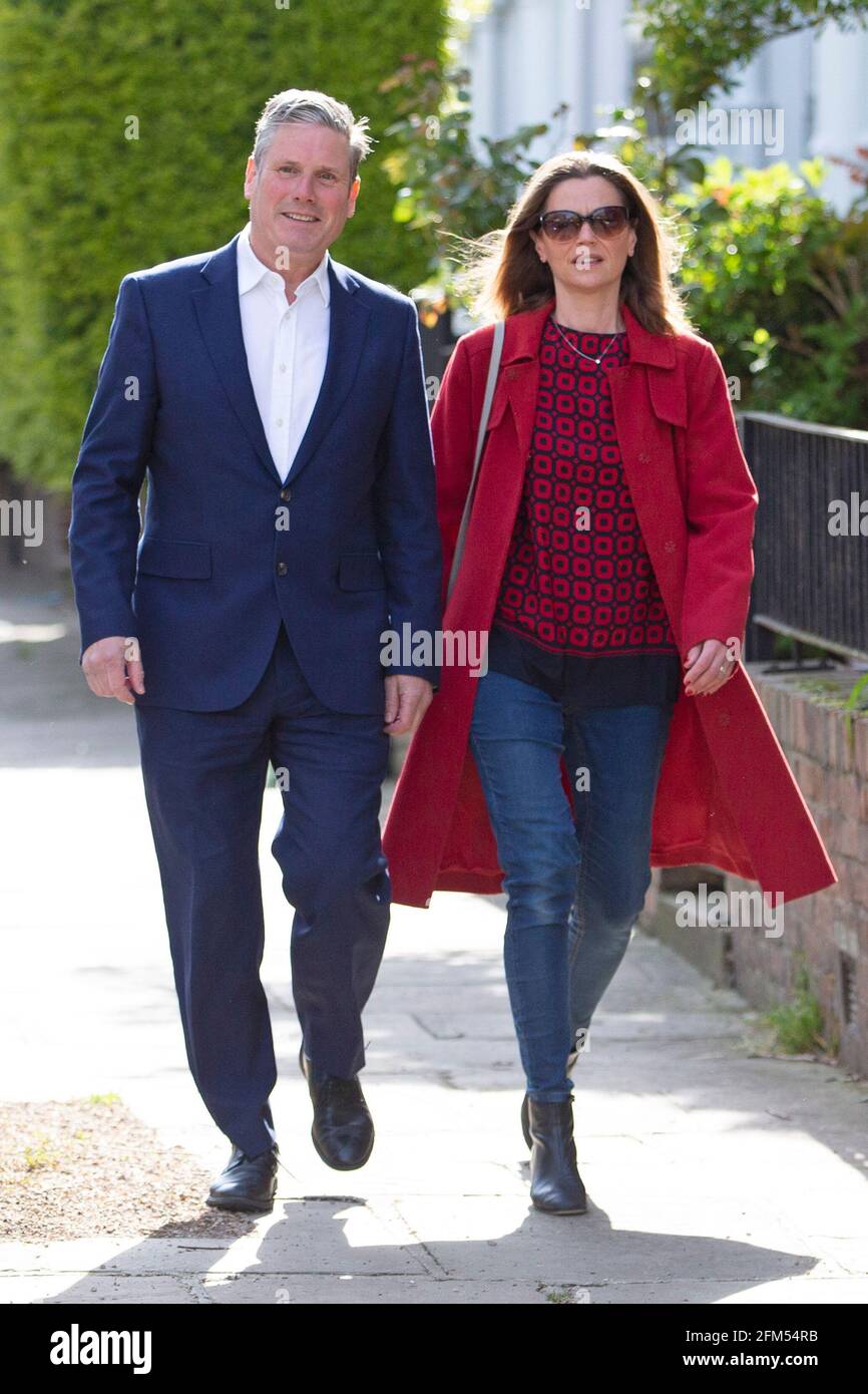 Labour Leader Sir Keir Starmer And Wife Victoria Leave Walk To Their labour-leader-sir-keir-starmer-and-wife-victoria-leave-walk-to-their