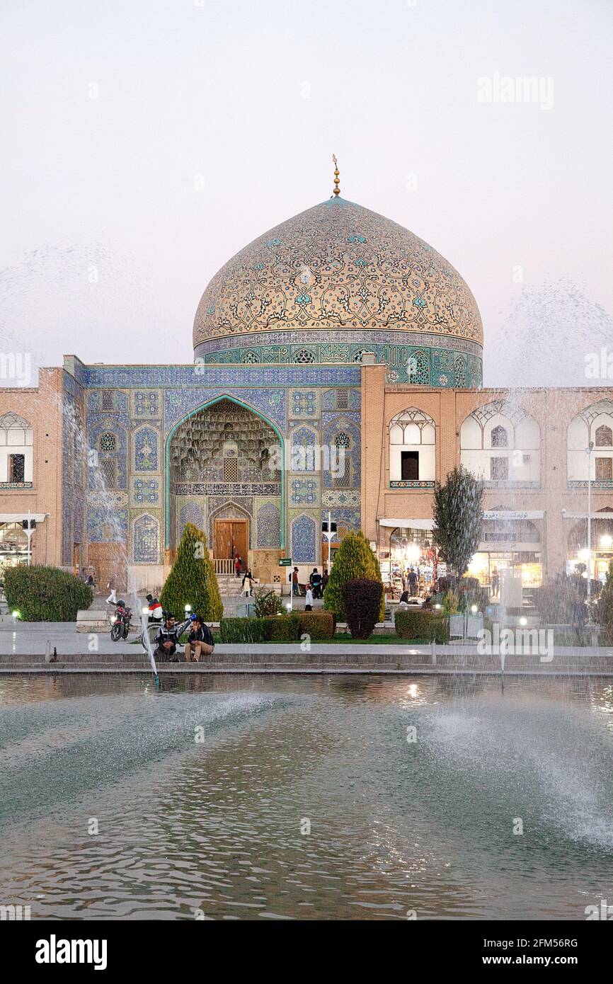 Scheikh-Lotfollah-Moschee am Naghshe-Jahan-Platz in Isfahan, Iran Stock Photo