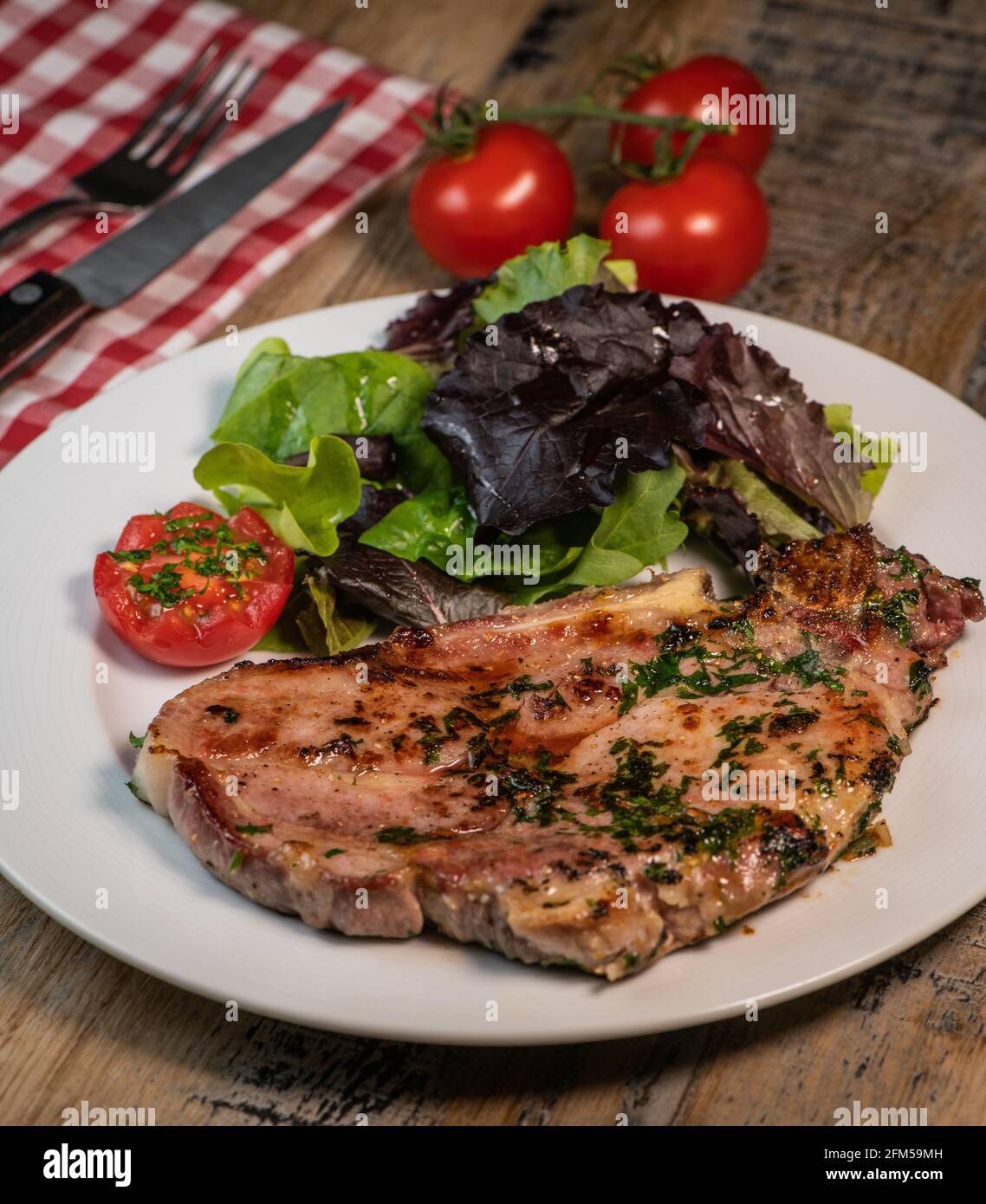 Recipe for grilled pork chop, maple syrup and fresh cilantro marinade