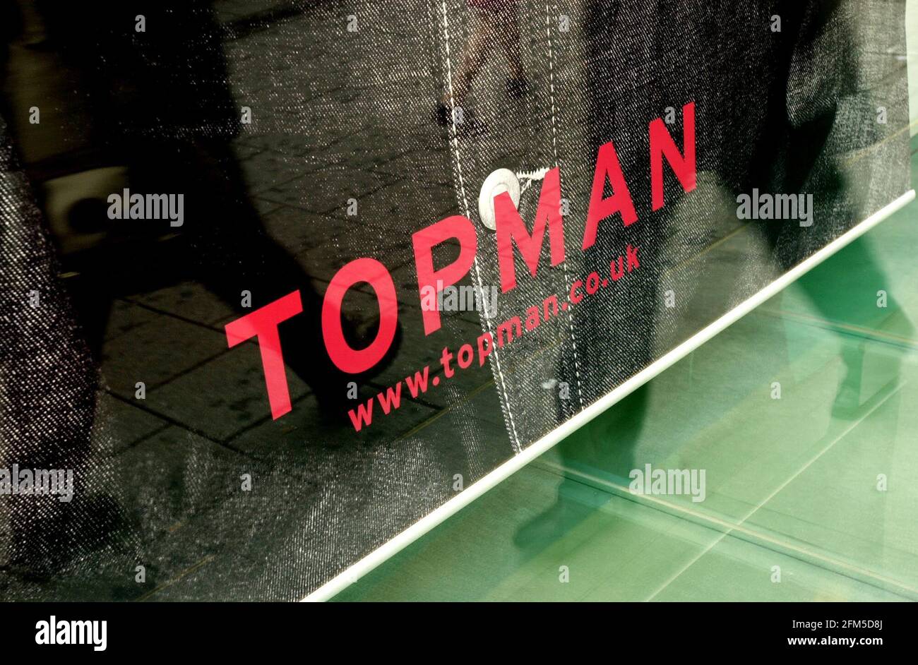 Top Man - Fashion Retail Store in Oxford Street, London.  July 2001and Web Site: www.topman.co.uk Stock Photo