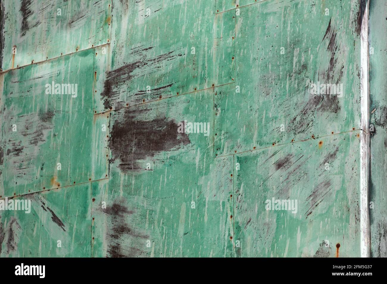 Copper alloy green oxide hires stock photography and images Alamy