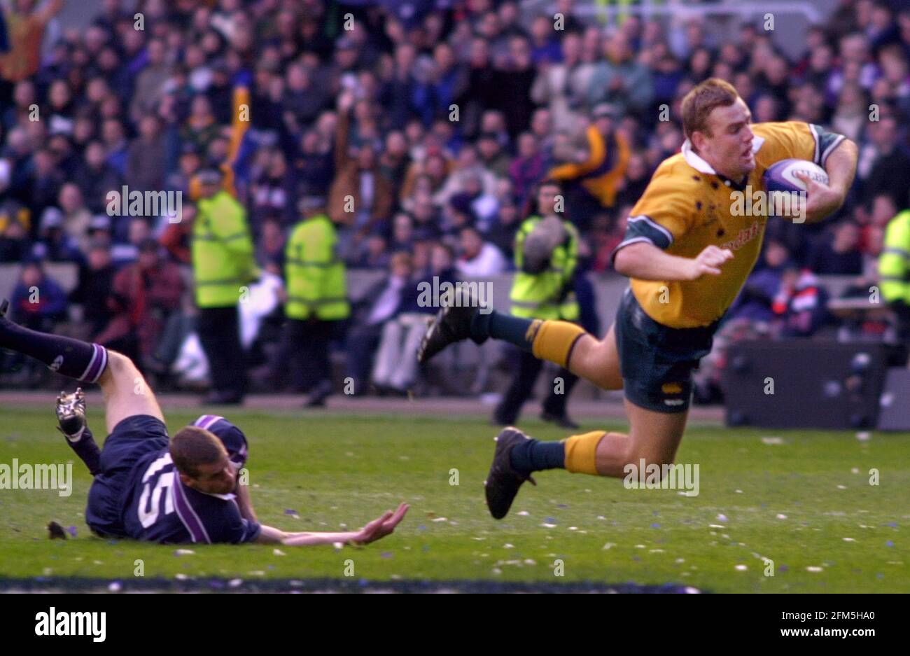 SCOTLAND V AUSTRALIA AT MURRYFIELD NOVEMBER 2000 Stock Photo