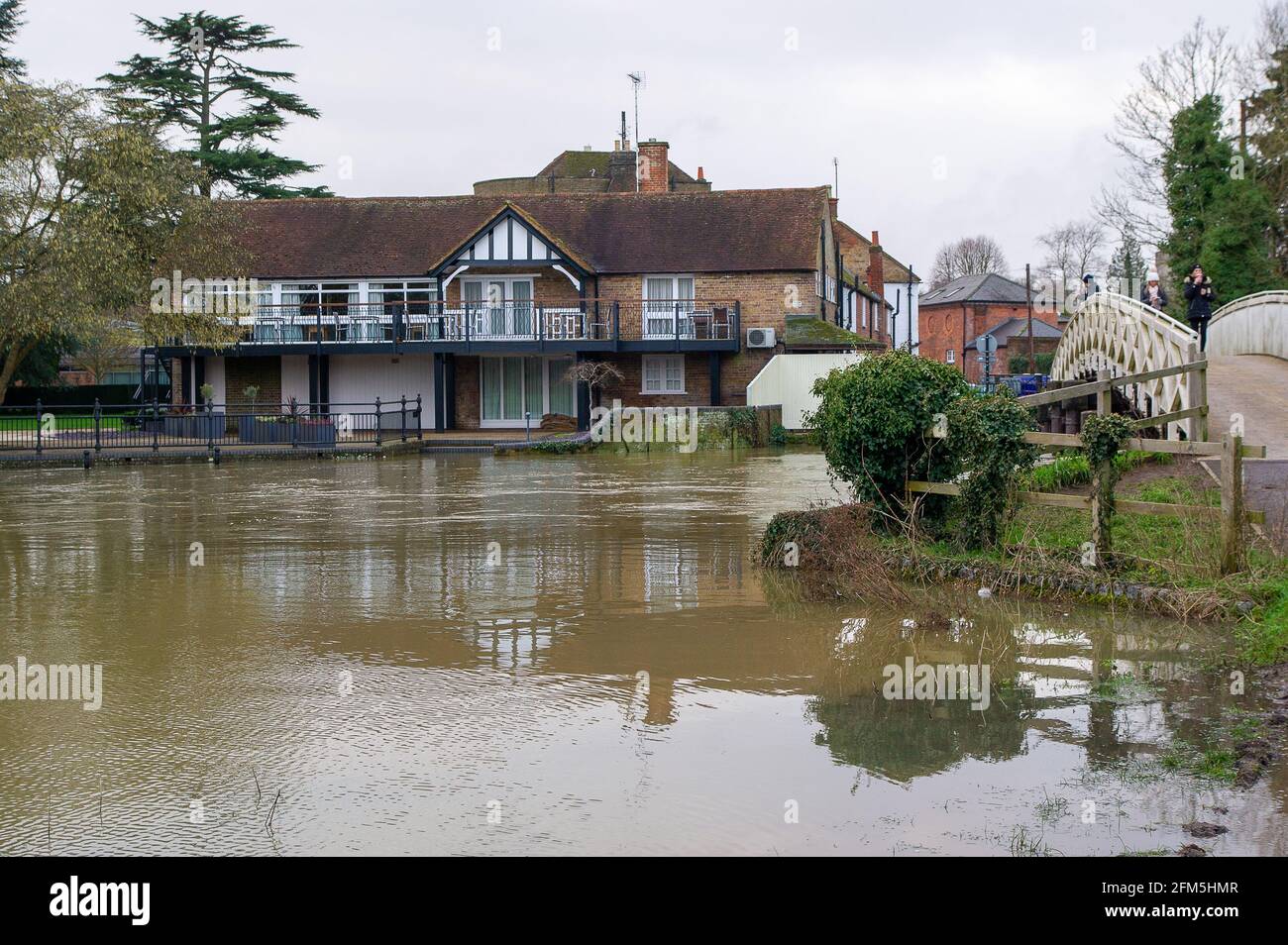 Cookham, Berkshire, UK. 2nd February, 2021. Flooding opposite the John Lewis Odney Club in Cookham. A Flood Alert is in place in Cookham as the River Thames has burst it's banks. The Environment Agency were on hand today pumping out drains . Credit: Maureen McLean/Alamy Stock Photo
