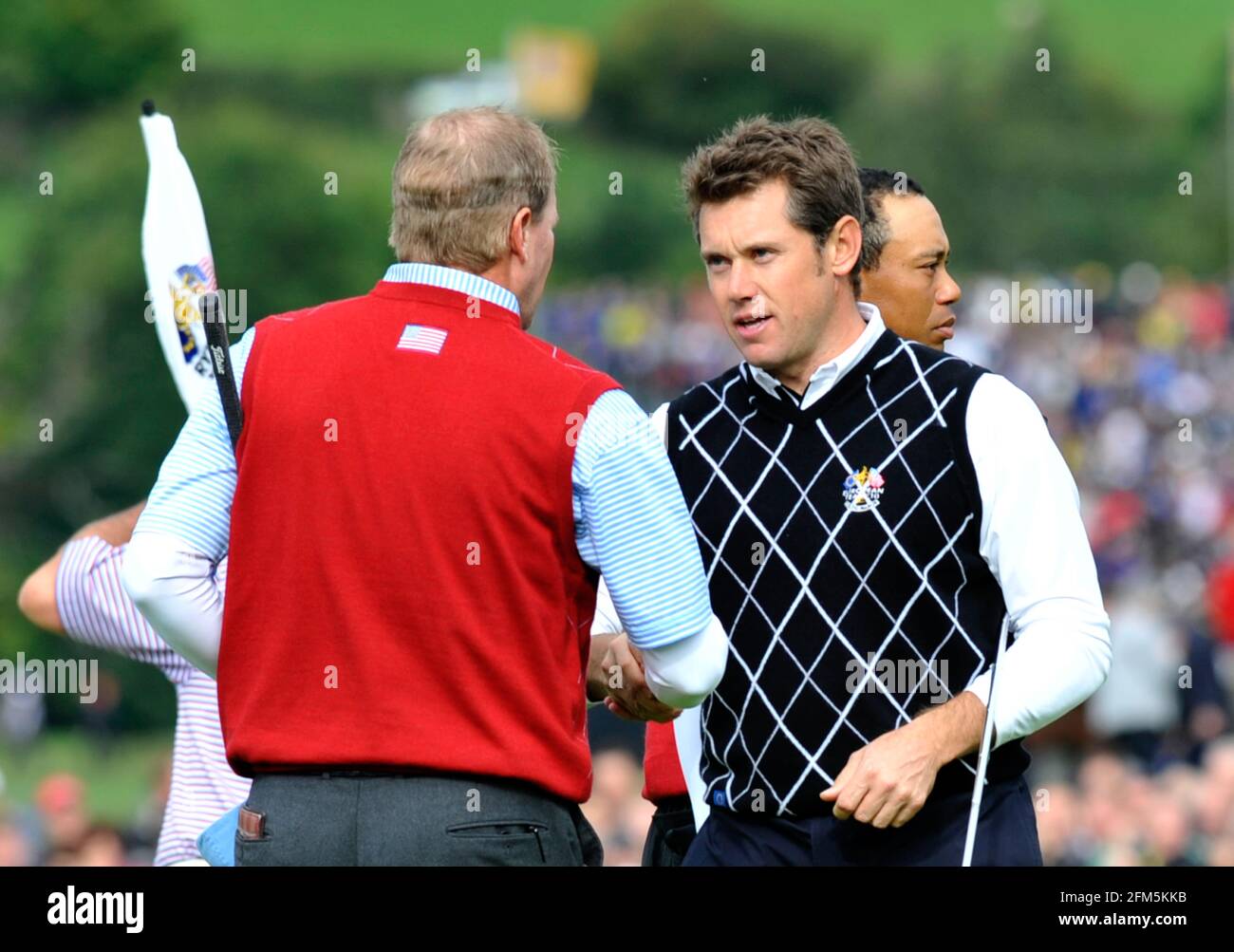 2010 38TH RYDER CUP AT CELTIC MANOR RESORT WALES. 3/10/2010, 3rd DAY FOURSOMES.DONNALD AND WESTWOOD BEAT WOODS AND STRICKER ON THE 13TH.  PICTURE DAVID ASHDOWN Stock Photo