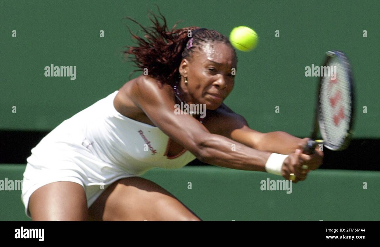 Wimbledon Tennis Championships June 2001 Venus Williams v S Asagoe Pictured on second day Stock Photo