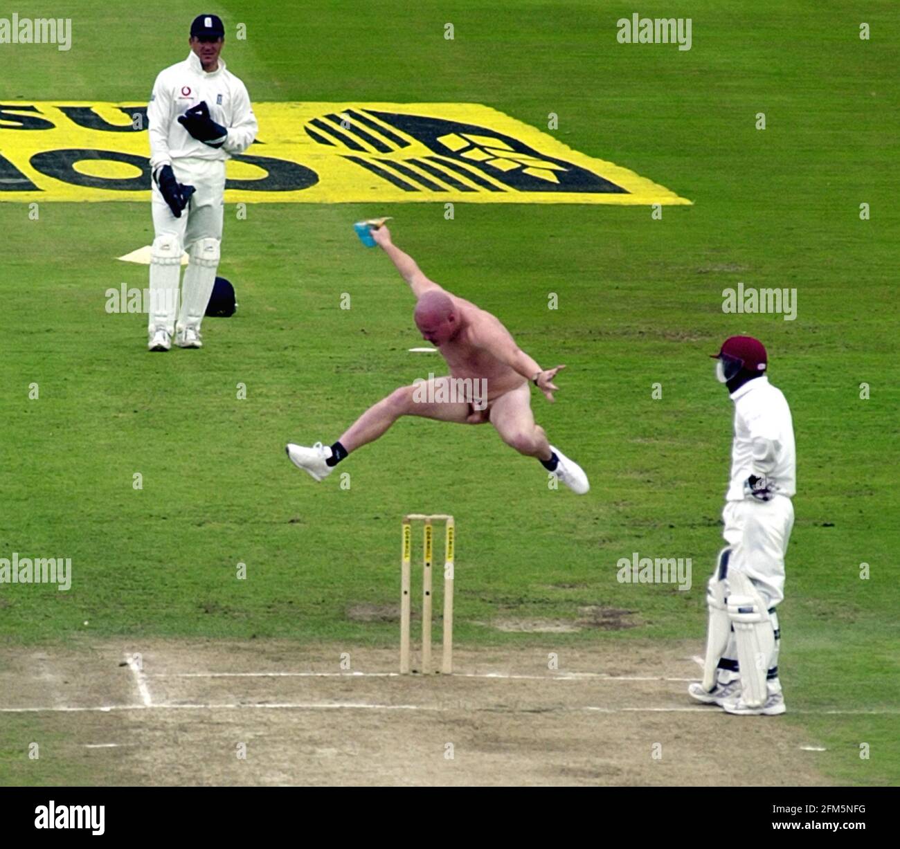 streaker-in-cricket