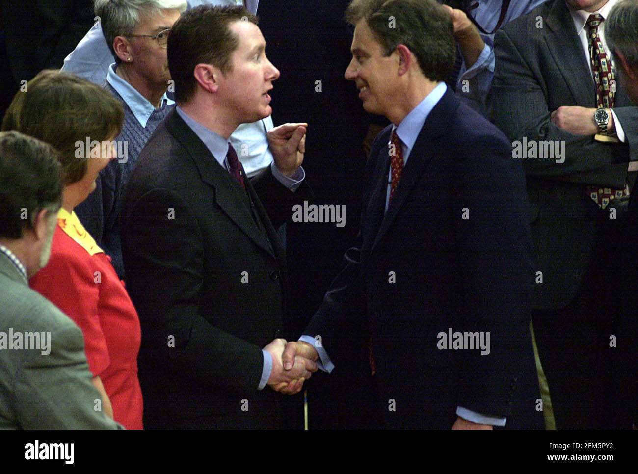 Tony Blair General Election May 2001    after a  Question and Answer Session at Marlborough School St Albans  A audience member Malachy Pakenham makes a point about the Criminal Prosecution service with the Prime Minister Stock Photo
