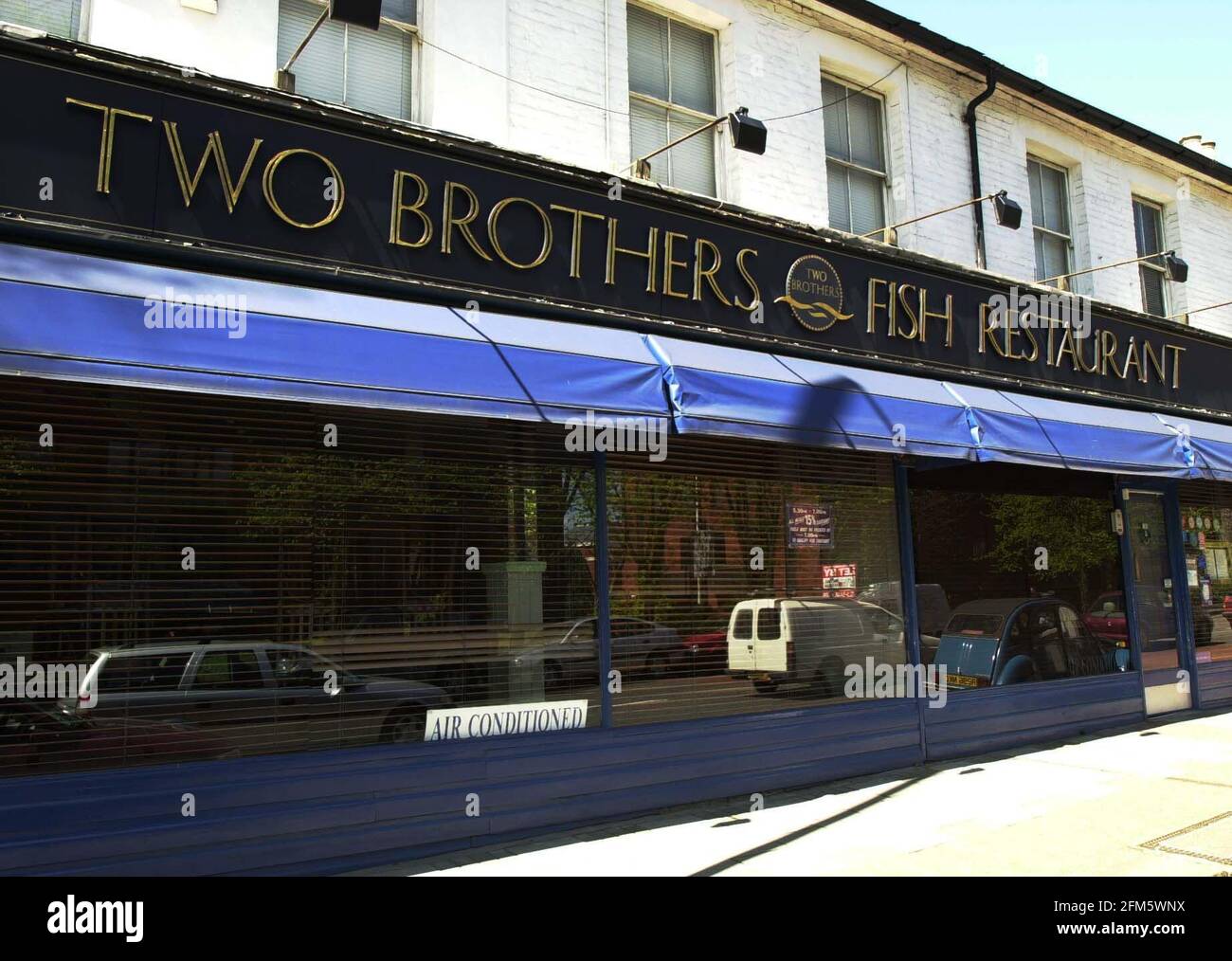 TWO BROTHERS FISH RESTAURANT FINCHLEY, NORTH LONDON Stock Photo