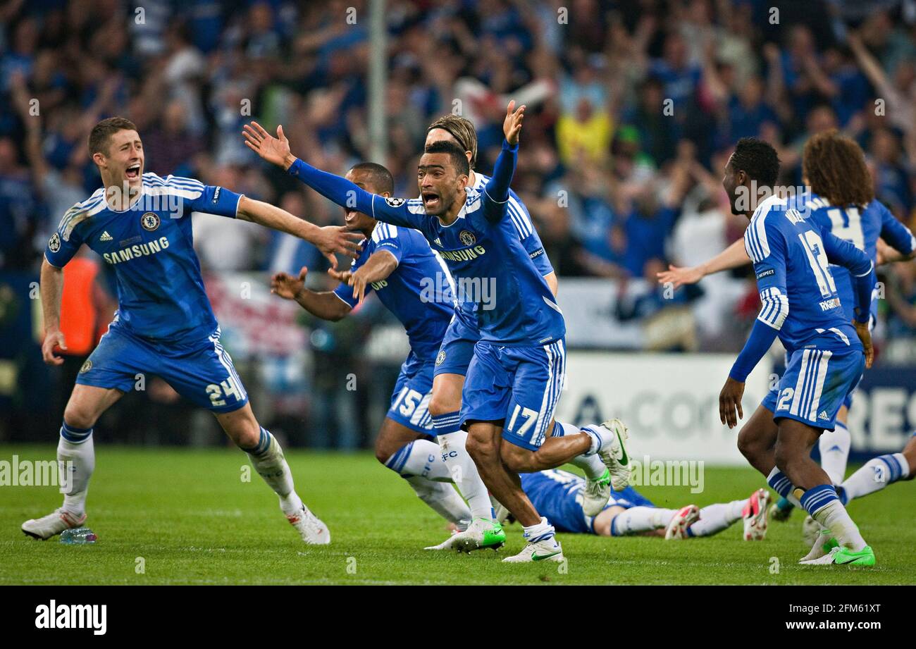 München 19.05.2012, Fußball Gewinner: Gary Cahill (London), Jose Boswinga (London), John Obi Mikel (London) FC Bayern München - FC Chelsea London  Cop Stock Photo