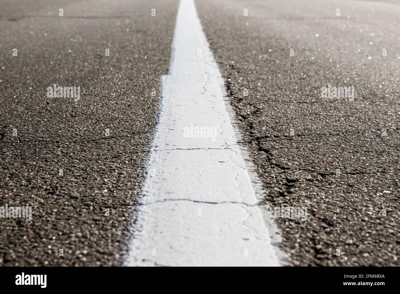 Fault line concrete hi-res stock photography and images - Alamy
